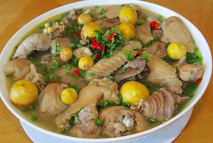 gà nấu măng chua